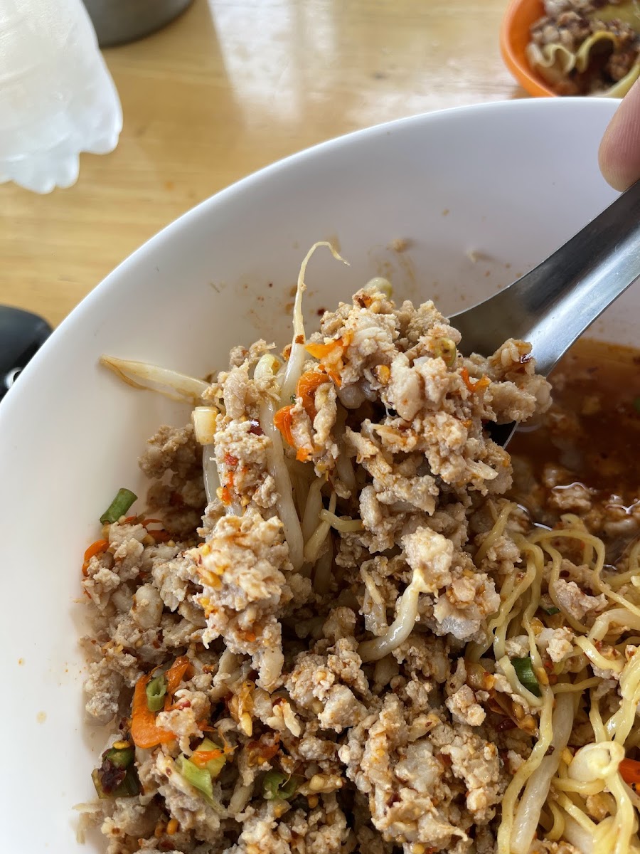ก๋วยเตี๋ยวต้มยำกากหมู สาขาวิภาวดี​ 60 Photo 5