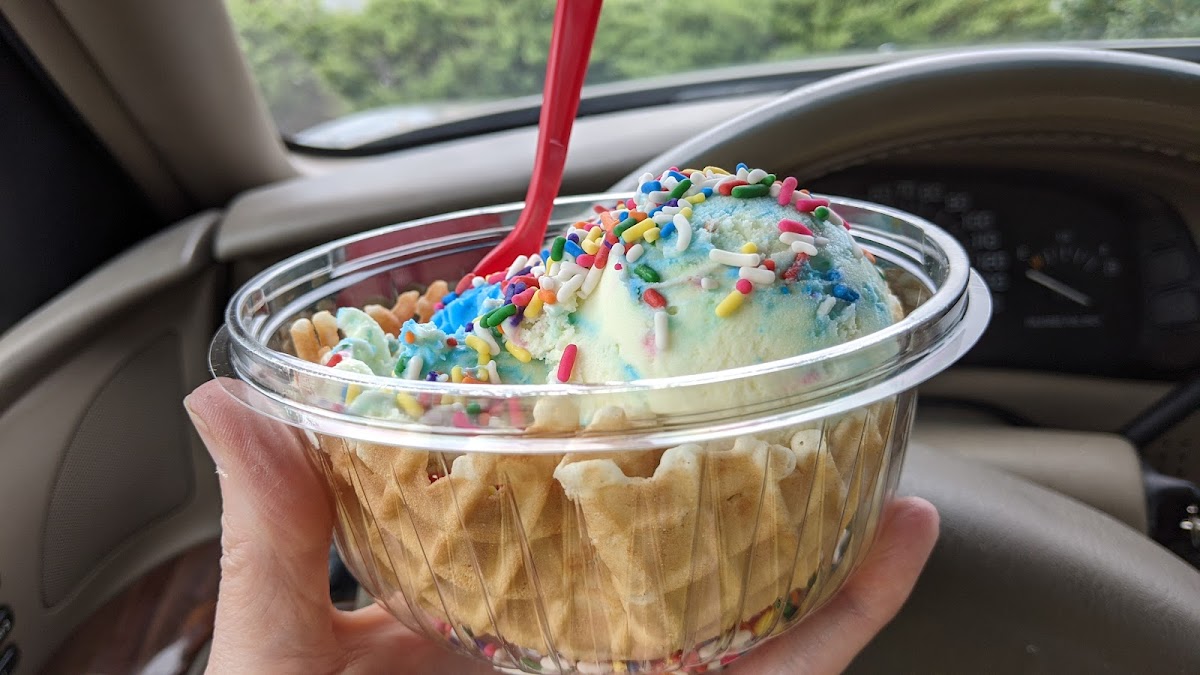 Bruster's Real Ice Cream Photo 10