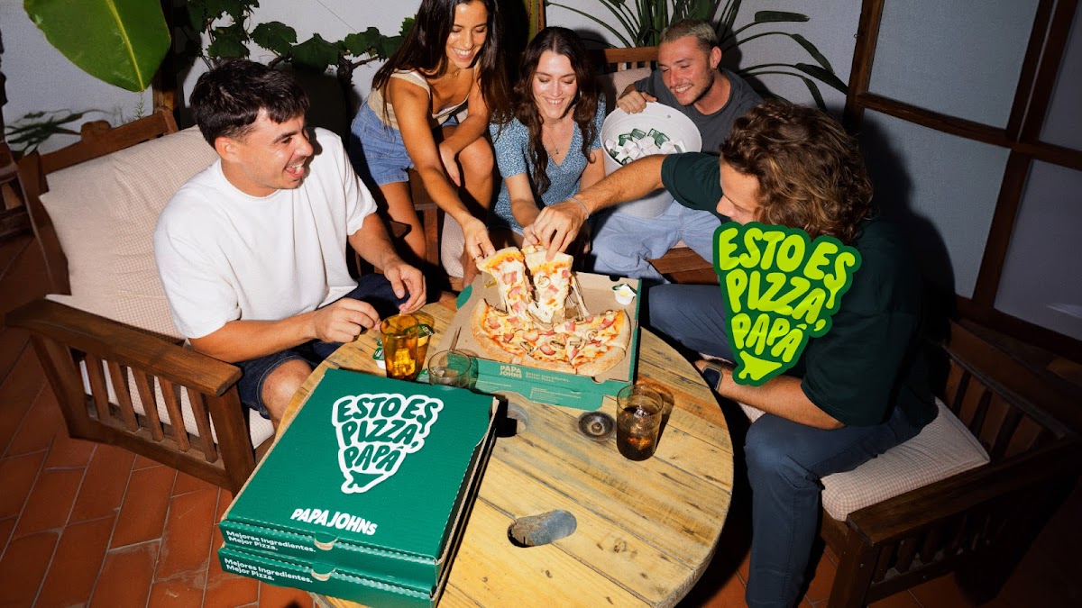 Papa Johns Pizza Photo 3