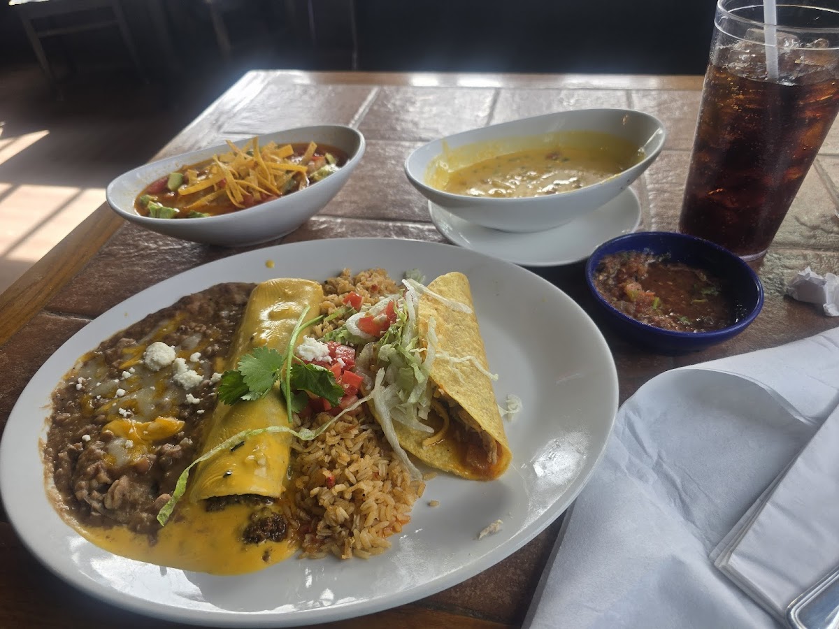 On The Border Mexican Grill & Cantina Photo 4