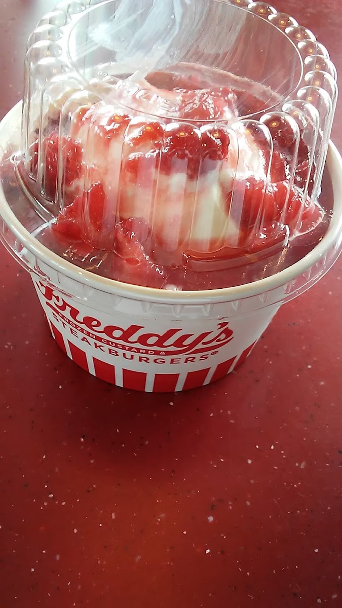 Freddy's Frozen Custard & Steakburgers Photo 10