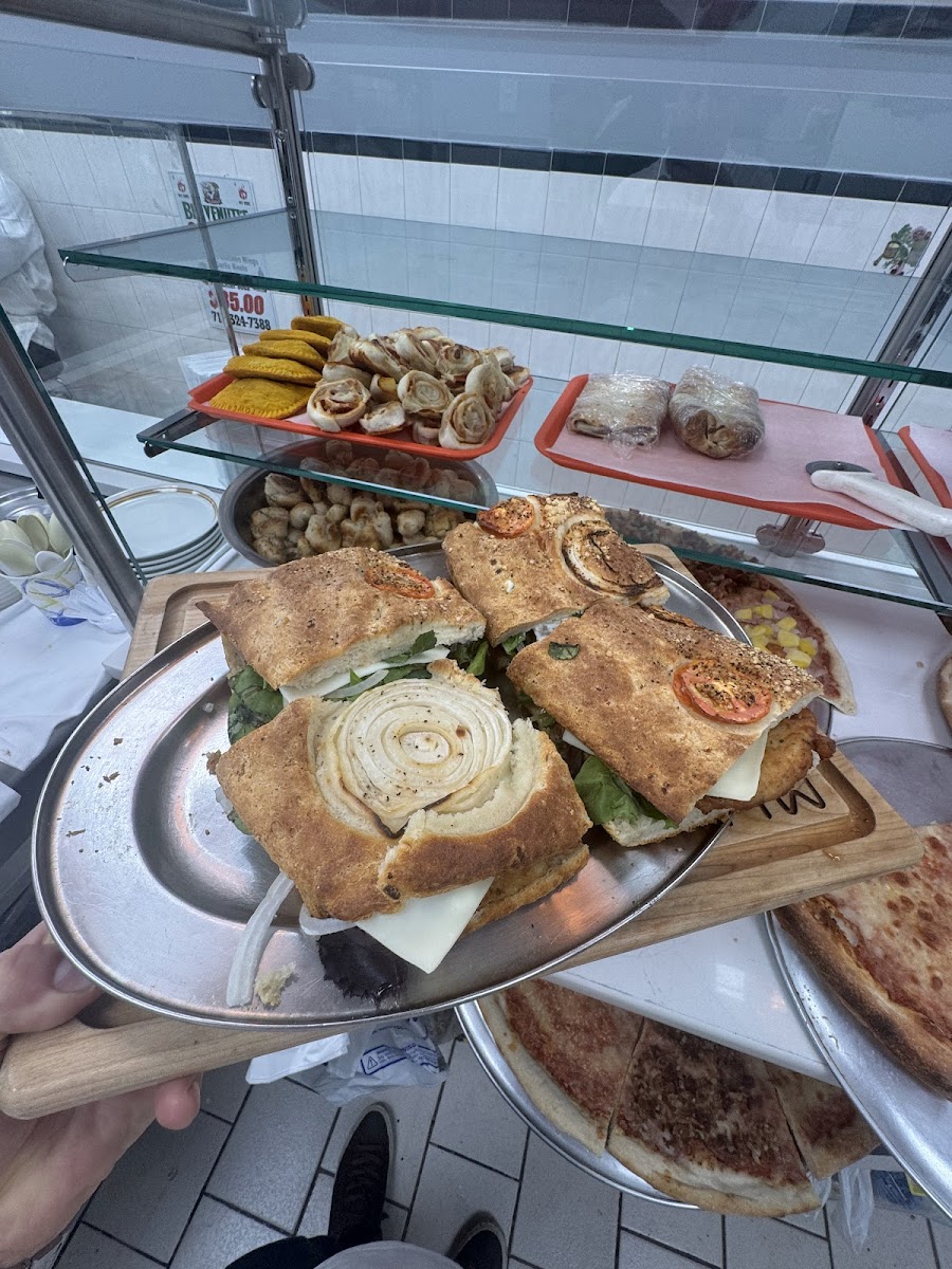 Benvenuti Pizza Photo 5