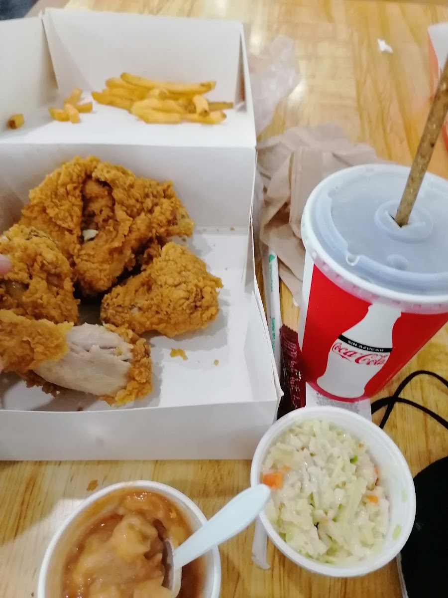 KFC Photo 10