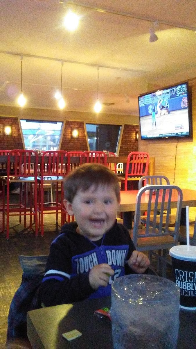 Pizza Hut Photo 9