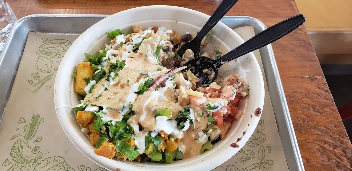 Mucho Burrito Fresh Mexican Grill Photo 10