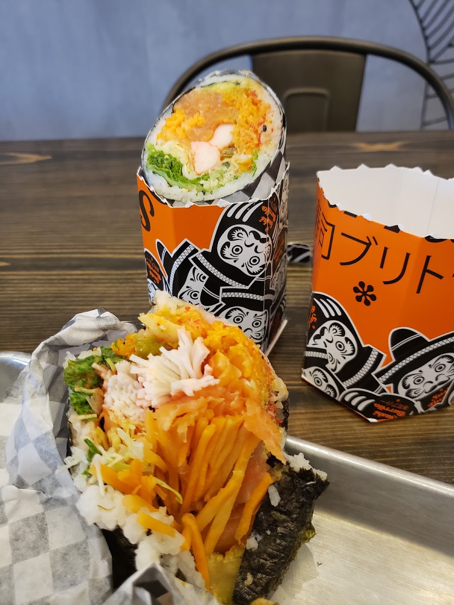 Mucho Burrito Fresh Mexican Grill Photo 9