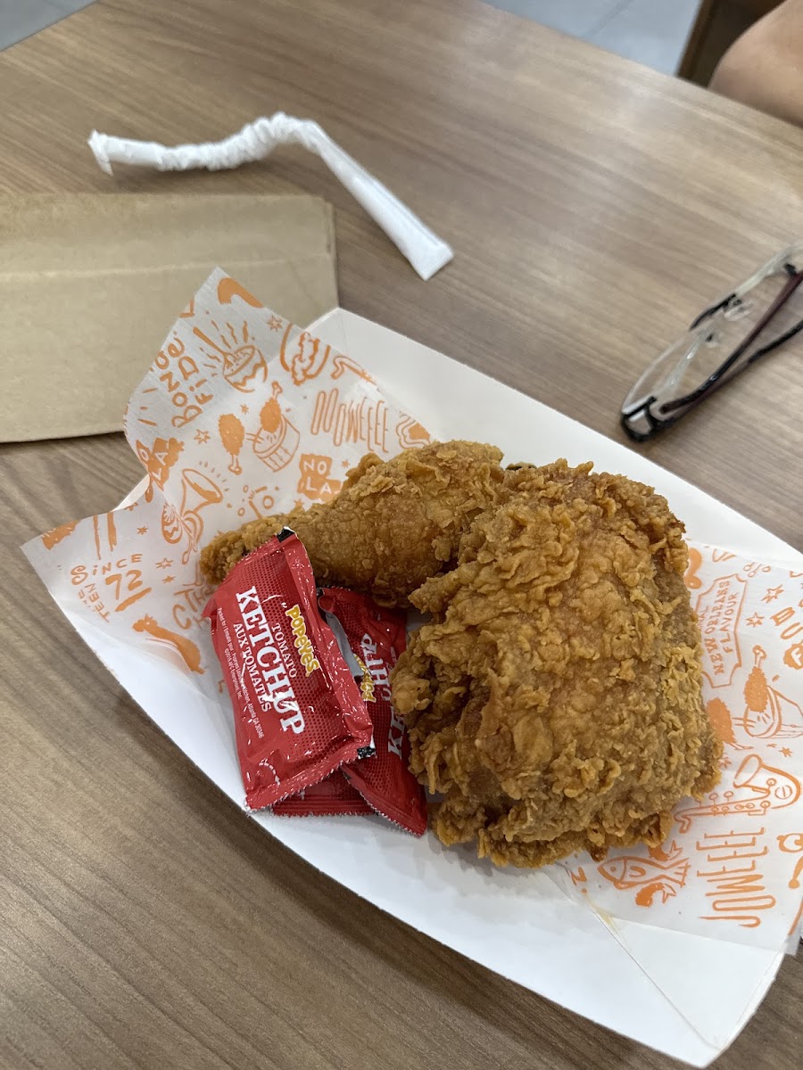 Popeyes Louisiana Kitchen Photo 4
