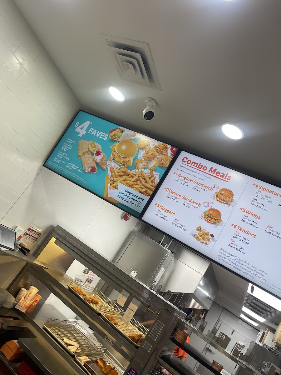 Popeyes Louisiana Kitchen Photo 9