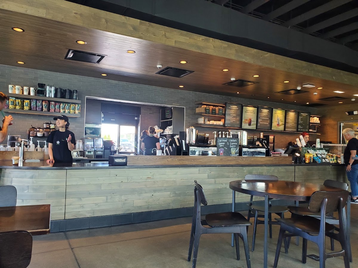 Starbucks Photo 3