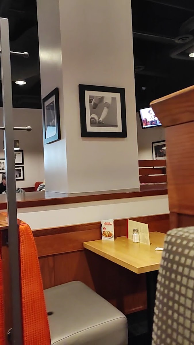 Boston Pizza Photo 2