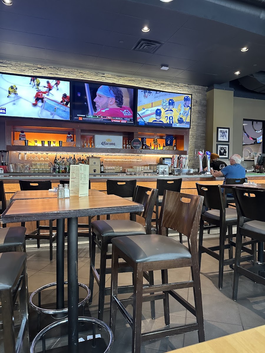Boston Pizza Photo 4