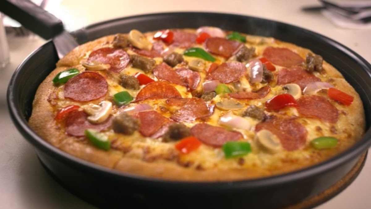 Pizza Hut Photo 3