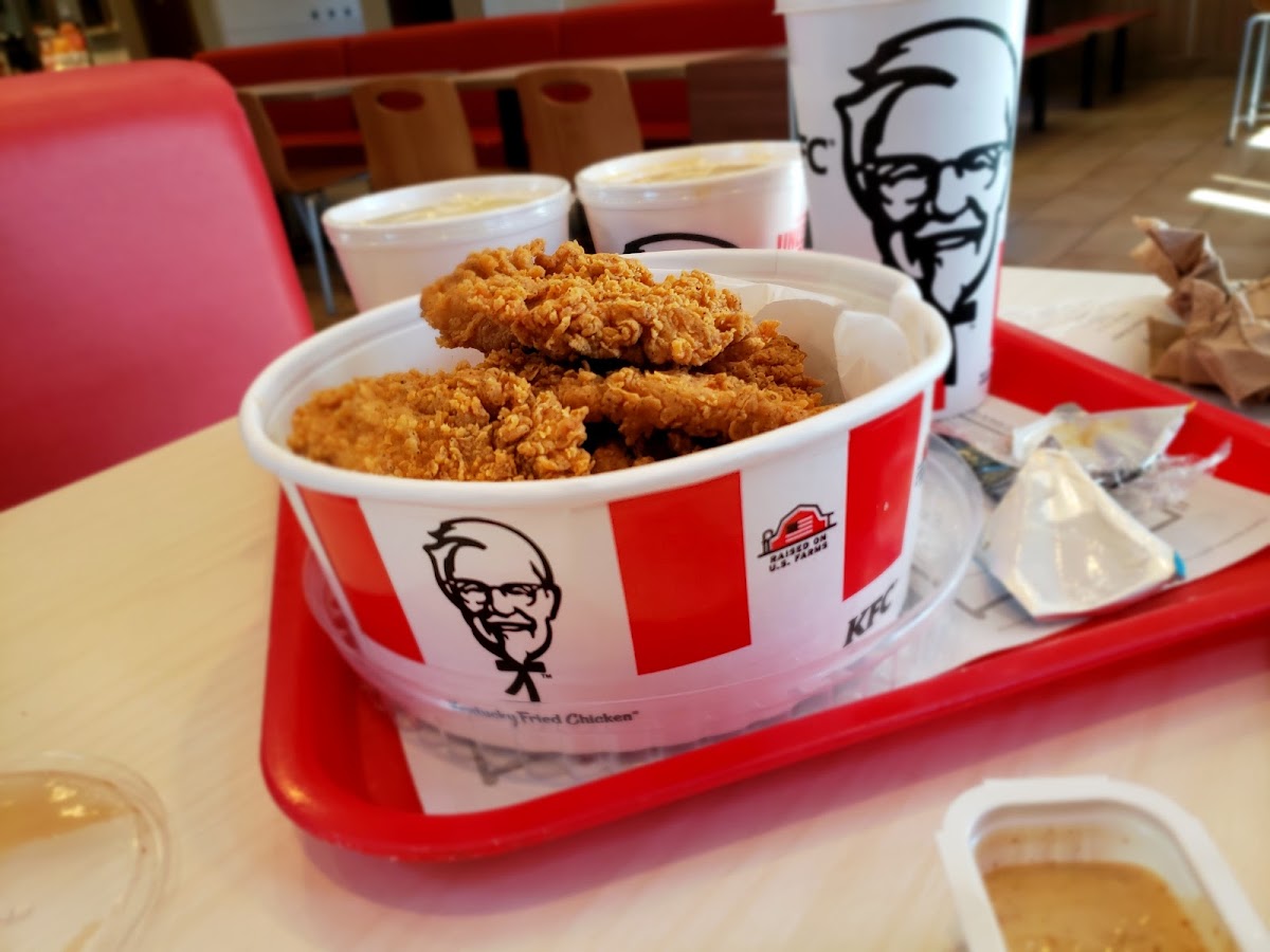 KFC Photo 7