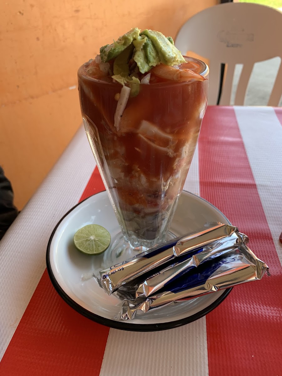Mariscos El Camaron Photo 4