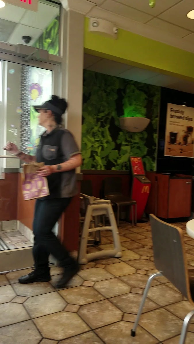 McDonald's Photo 2