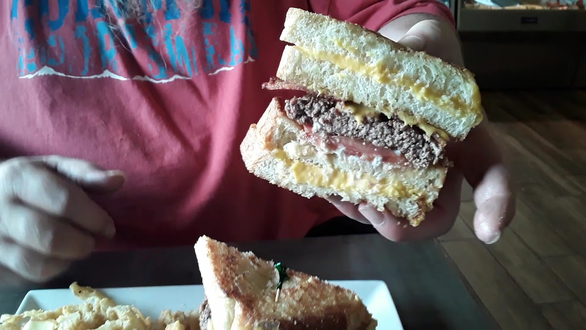 Maywood Grill Photo 2
