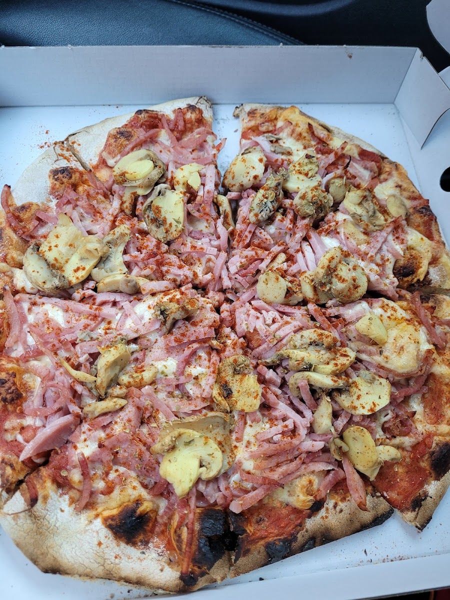 Pizza Inn Photo 8