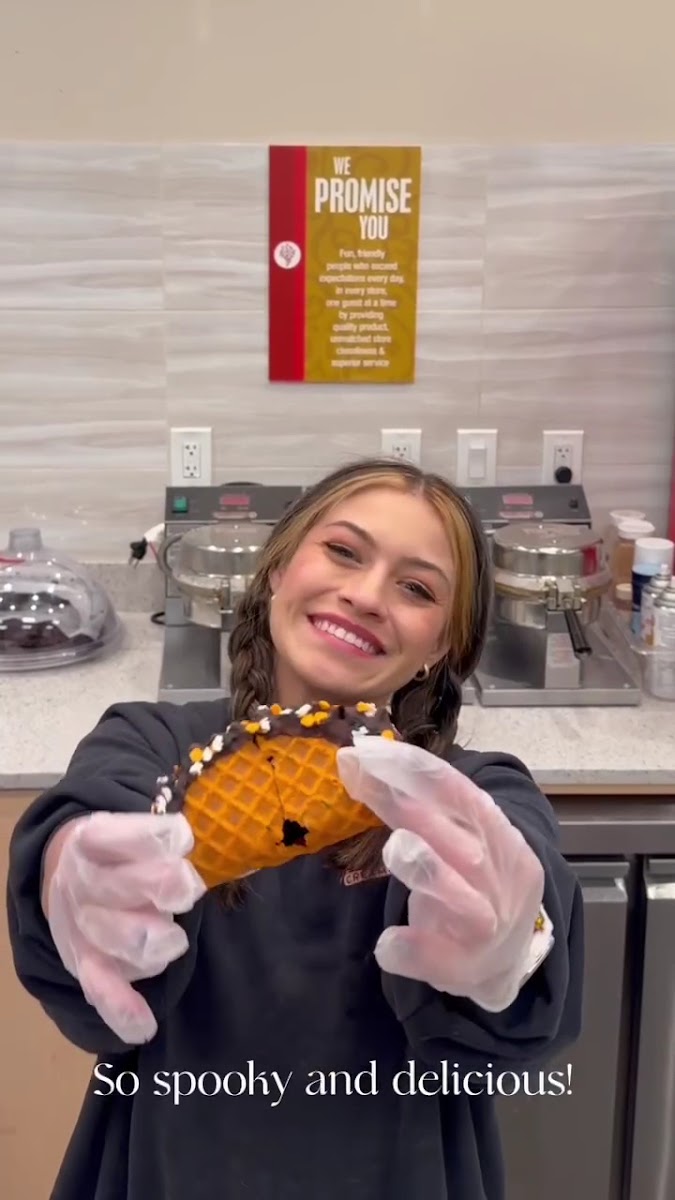 Cold Stone Creamery Photo 2