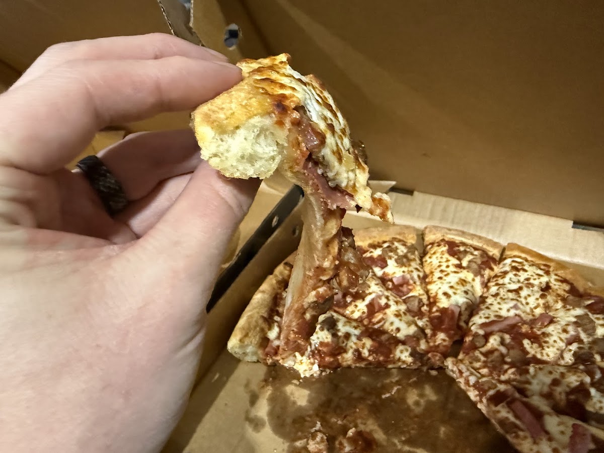 Pizza Hut Photo 4