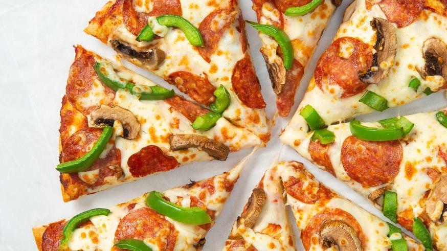 Pizza Hut Photo 5