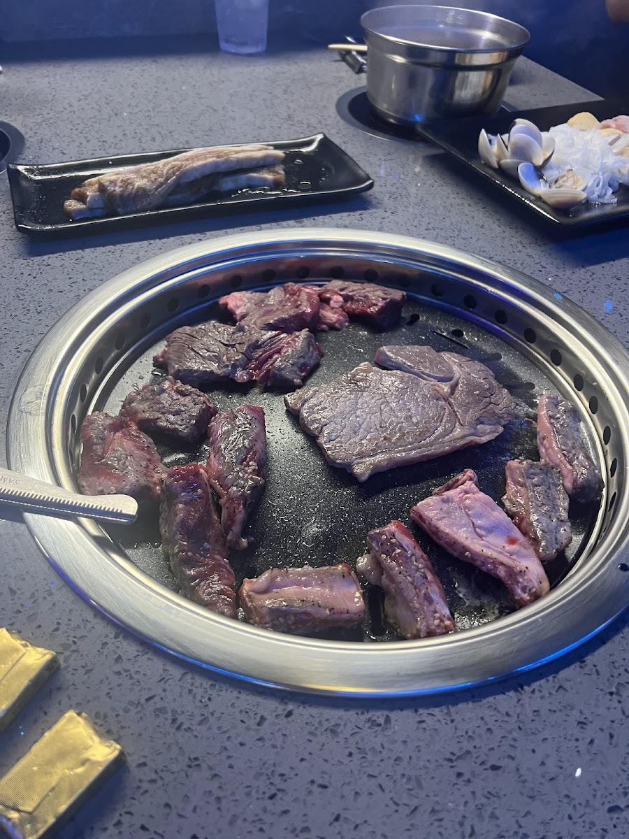 KPOT Korean BBQ & Hot Pot Photo 9