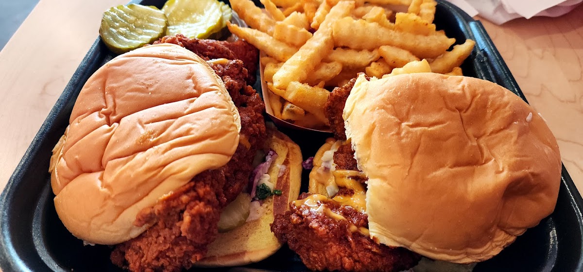 Dave's Hot Chicken Photo 5