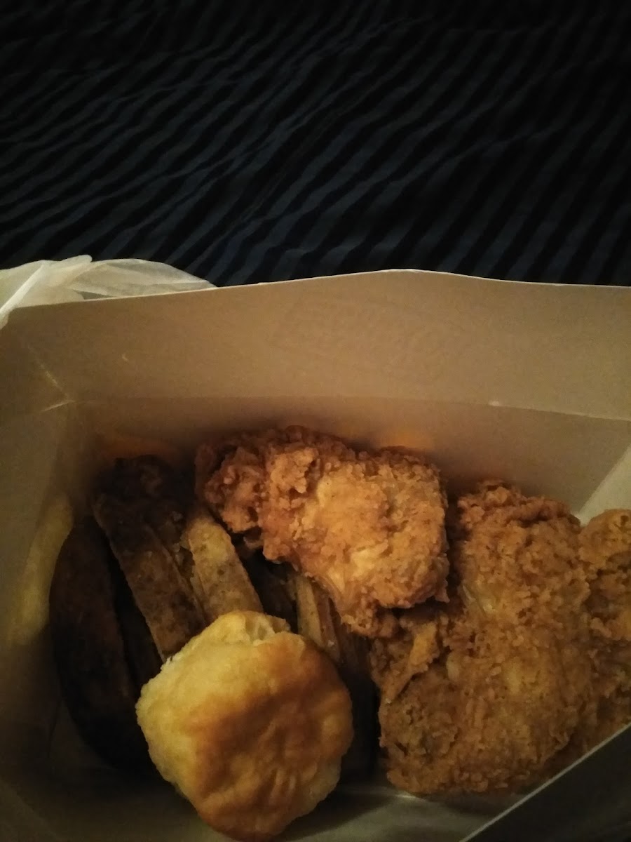 Lee's Famous Recipe Chicken Photo 10