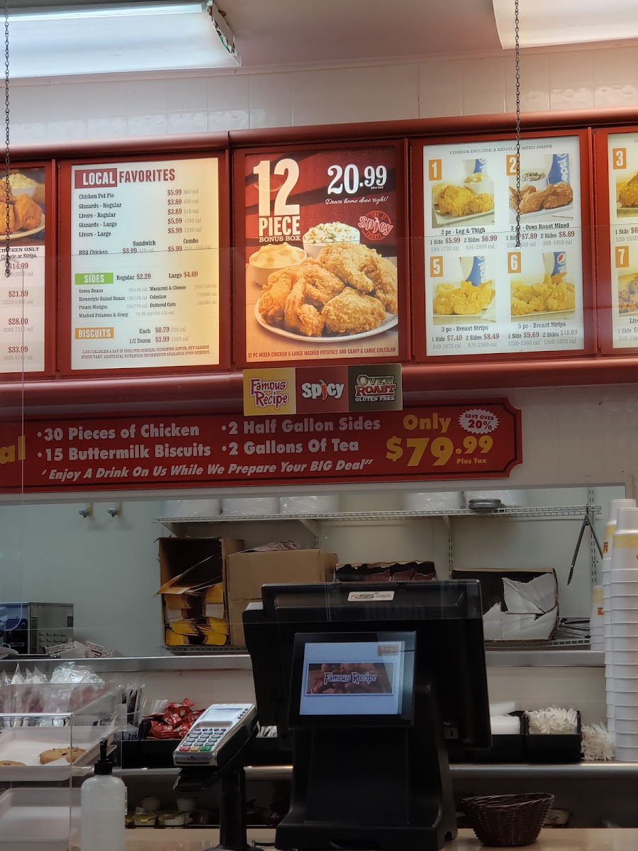 Lee's Famous Recipe Chicken Photo Menu 4