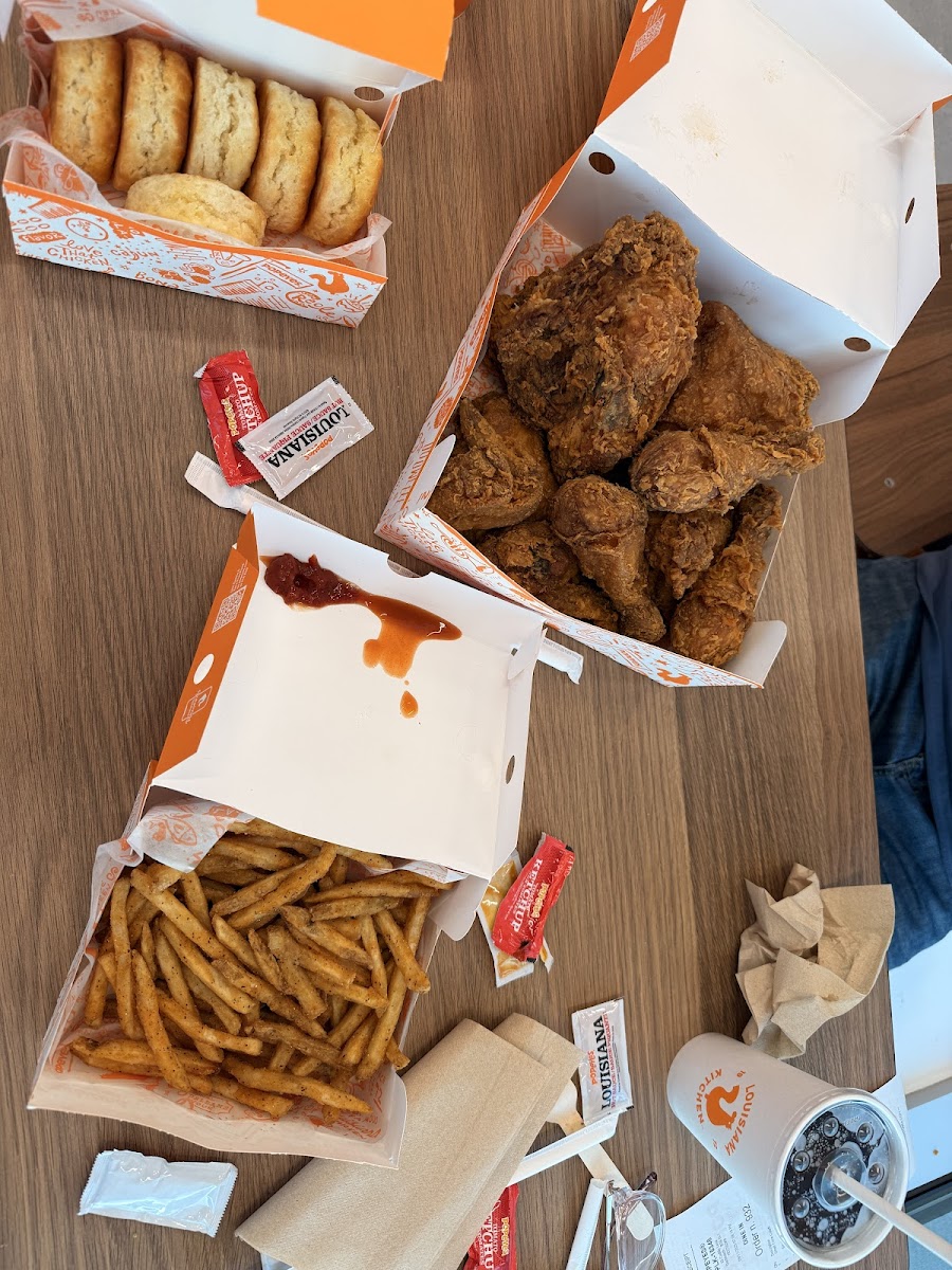 Popeyes Louisiana Kitchen Photo 10