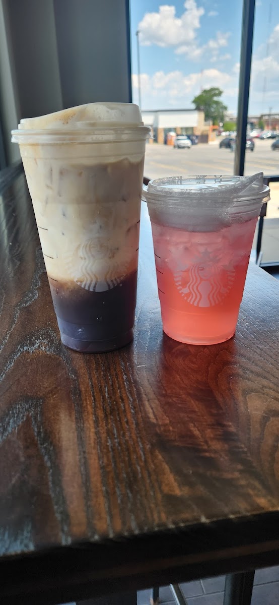 Starbucks Photo 6