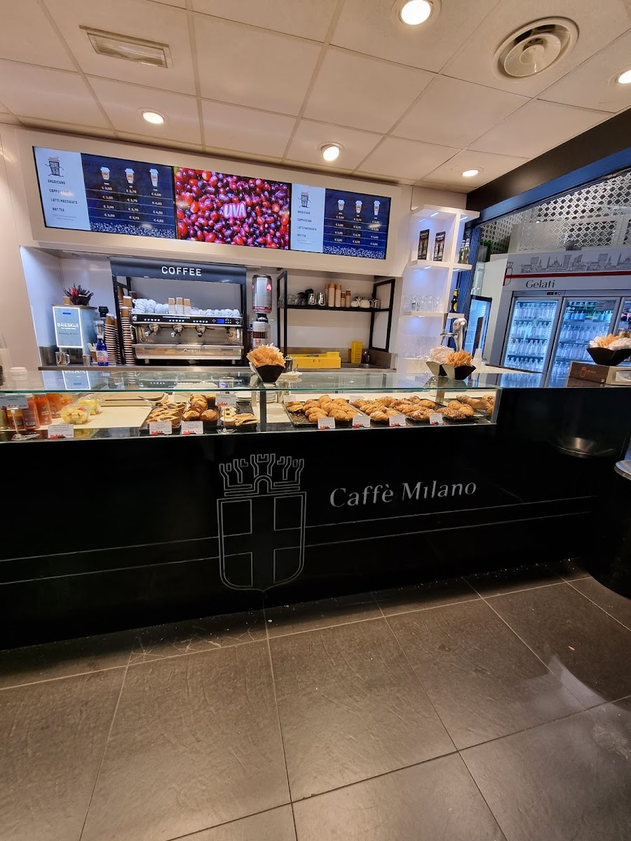 Caffè Milano Photo 3