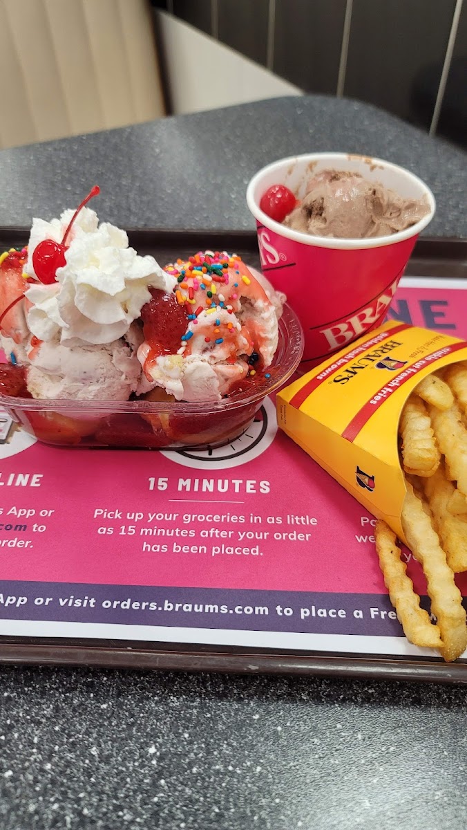 Braum's Ice Cream & Dairy Store Photo 5