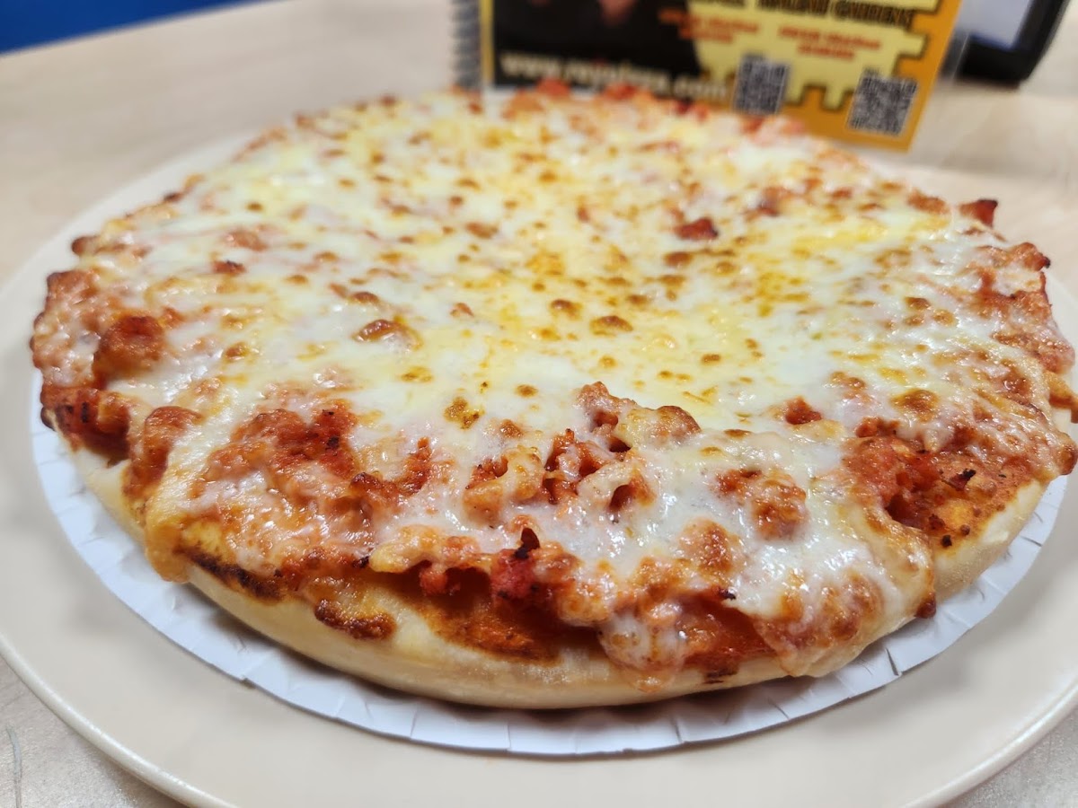 Rey's Pizza Photo 4