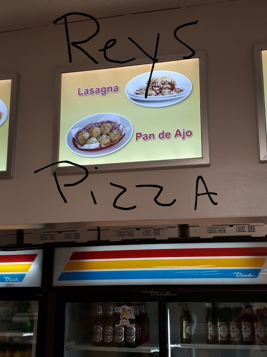 Rey's Pizza Photo Menu 4