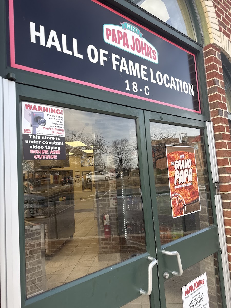 Papa Johns Pizza Photo 4