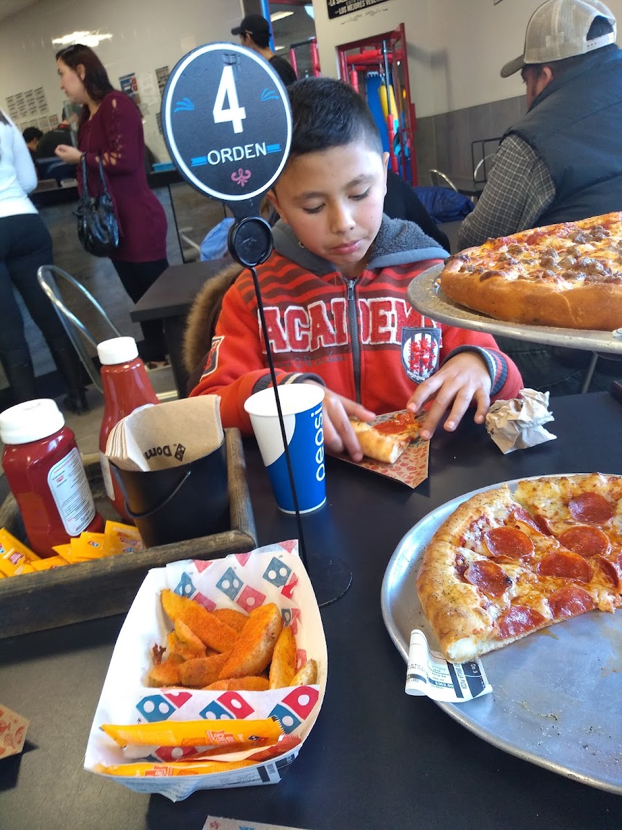 Domino's Pizza Photo 7