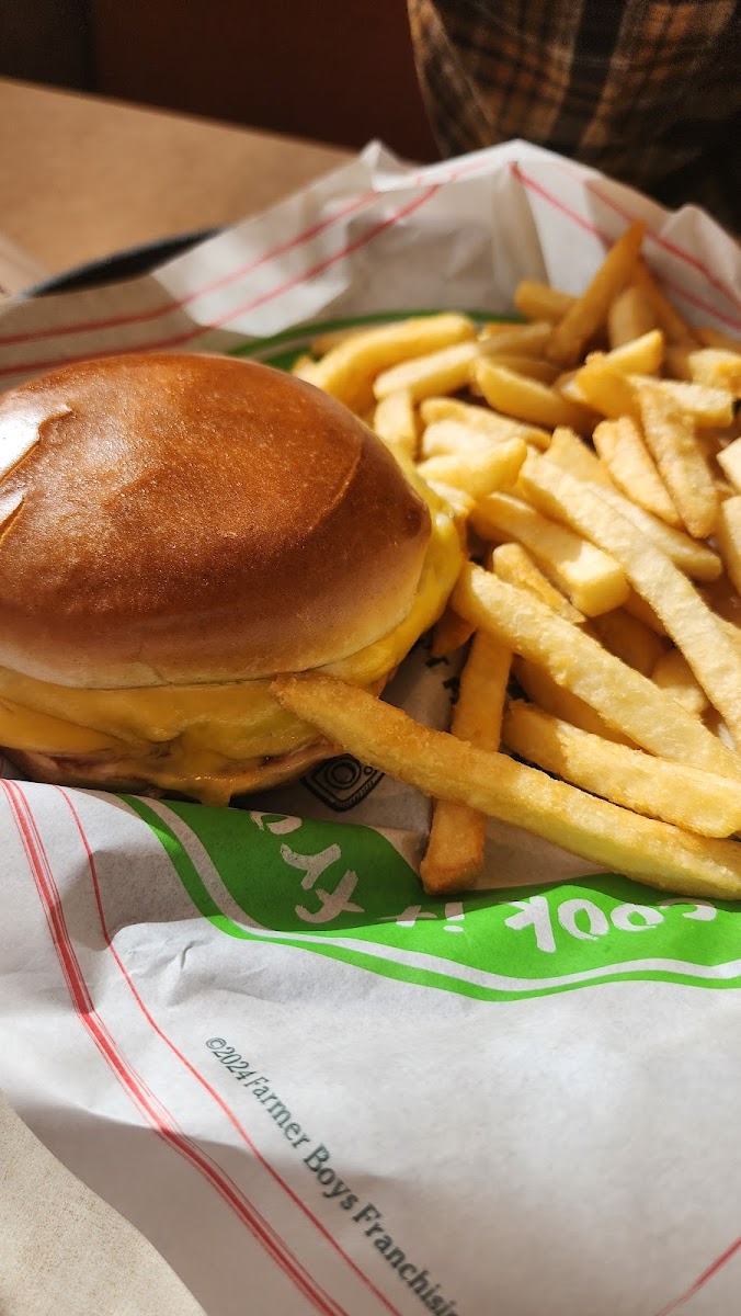Farmer Boys Photo 6