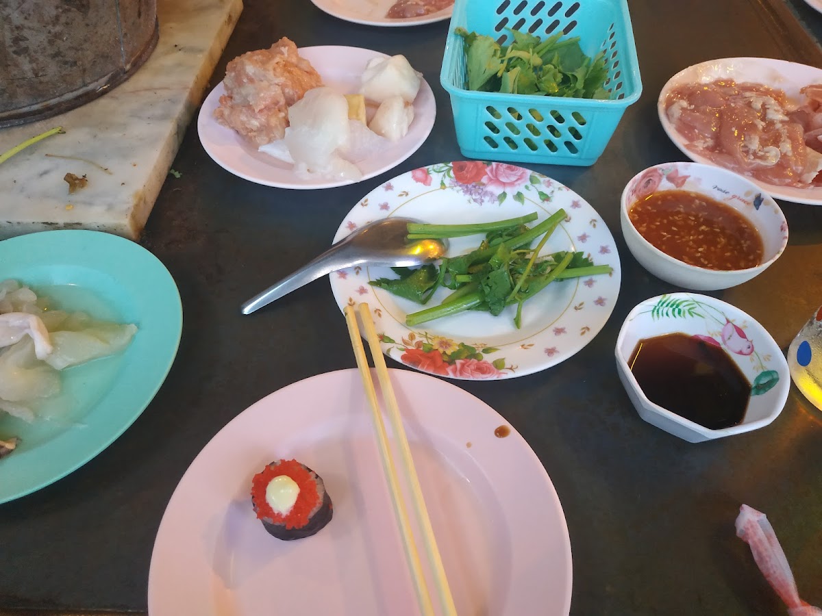 K.ผู้ใหญ่สมบัติ หมูกระทะบุฟเฟต์ สาขา4 บ้านหมี่ Photo 7