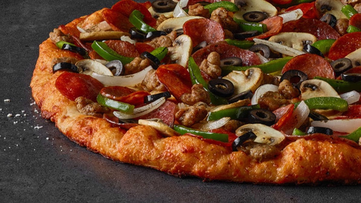 Round Table Pizza Photo 9