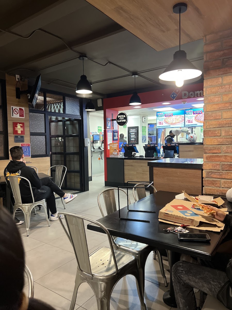 Domino's Photo 3