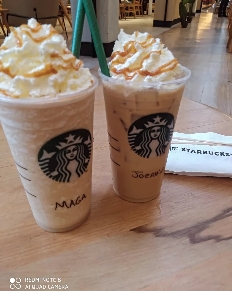 Starbucks Photo 4