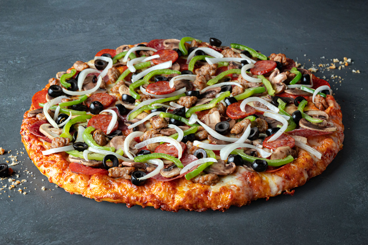 Round Table Pizza Photo 8