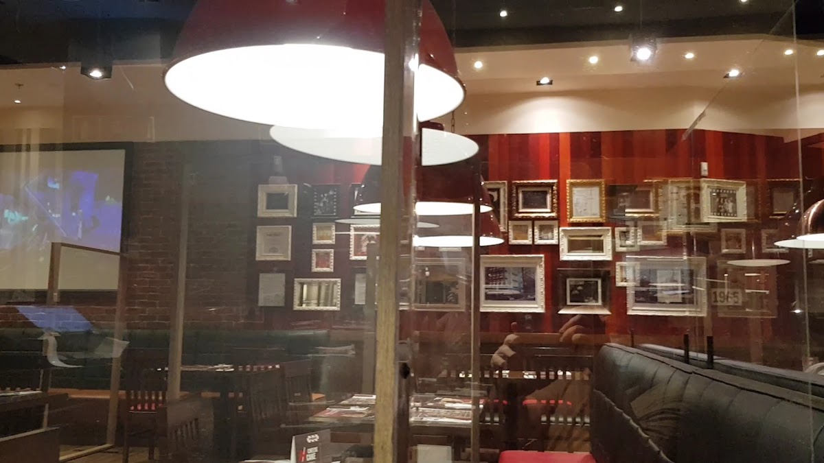 TGI Fridays Photo 2