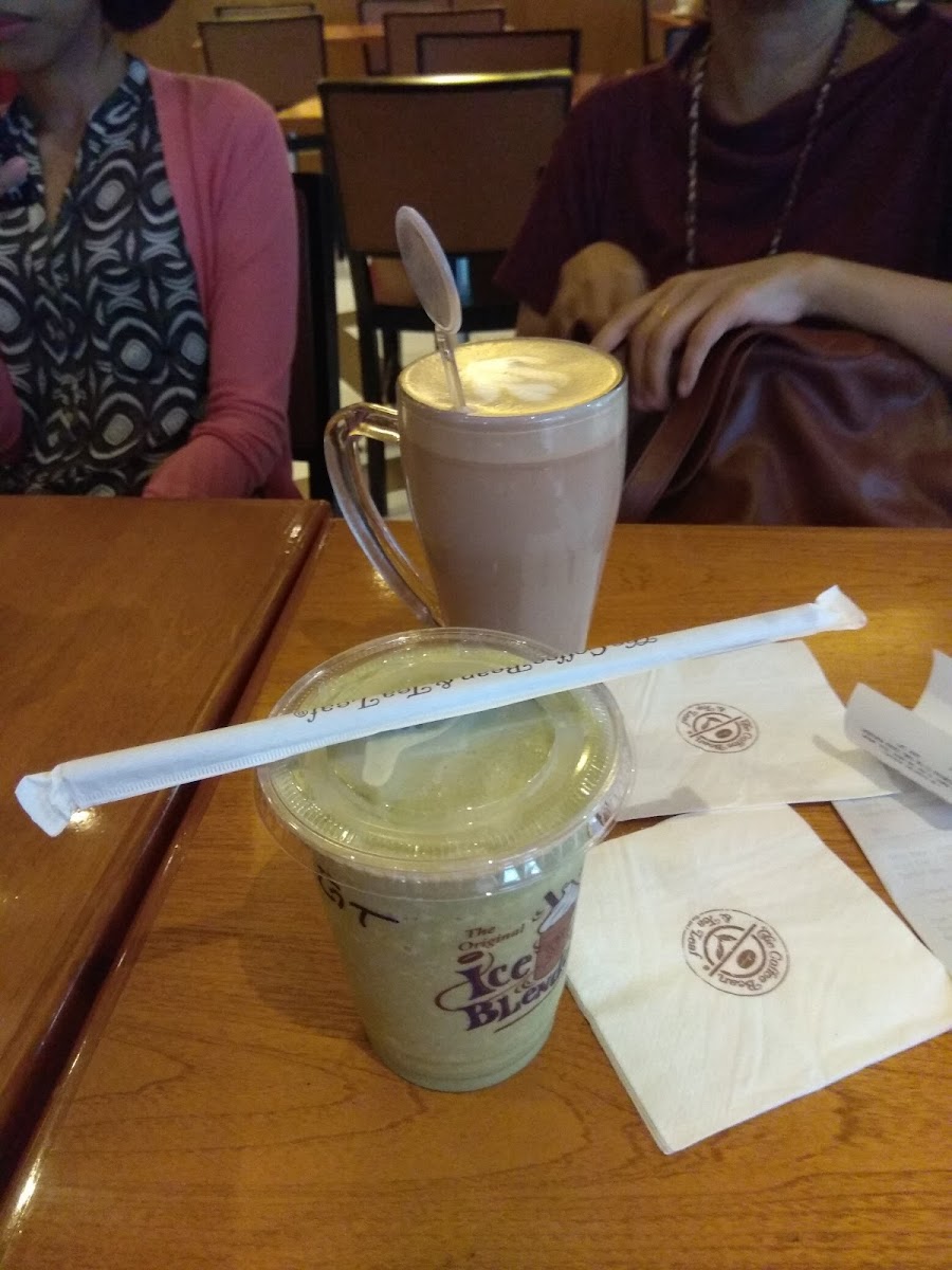 The Coffee Bean & Tea Leaf Photo 7