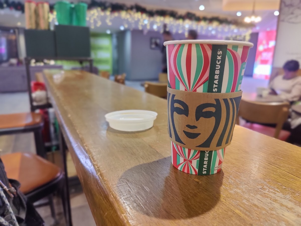 Starbucks Coffee Photo 5