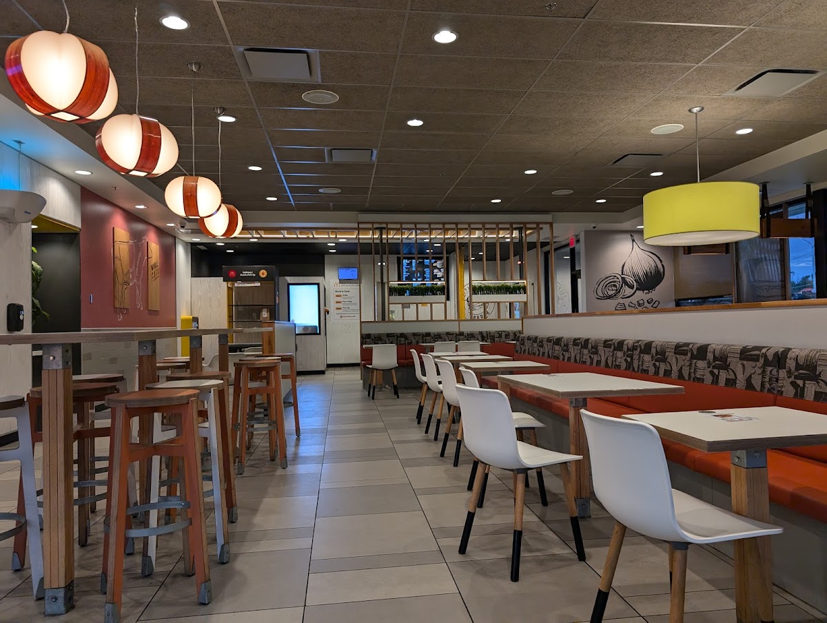 McDonald's Photo 6