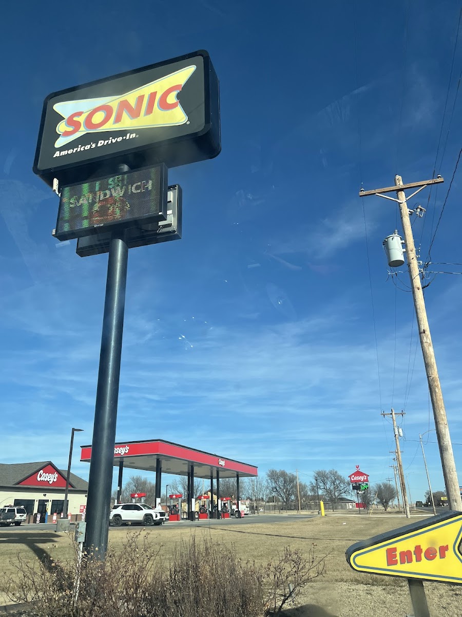 Sonic Drive-In Photo 4