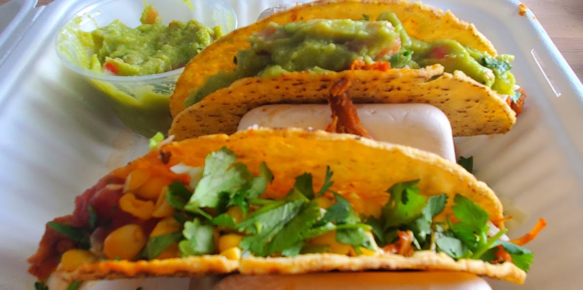 Mucho Burrito Fresh Mexican Grill Photo 3