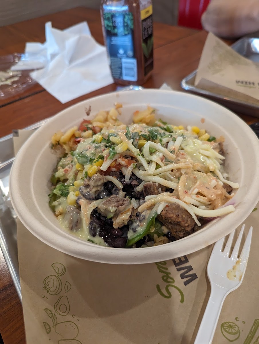 Mucho Burrito Fresh Mexican Grill Photo 8