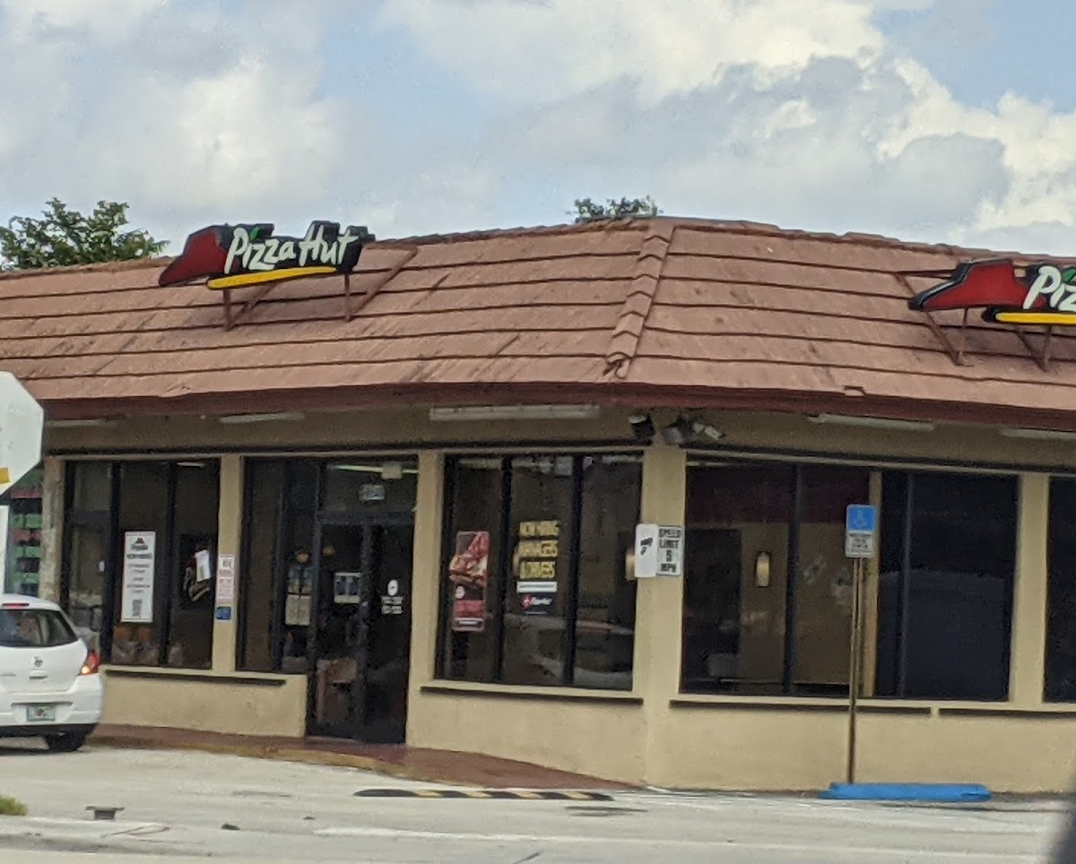 Pizza Hut Photo 1